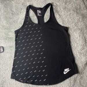 NIKE Tee Atheltic cut